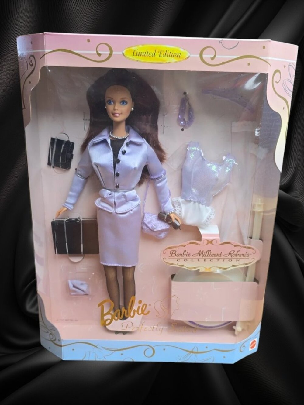Barbie Millieint Roberts Collection Perfectly Suited Doll 1997 - Picture 11 of 11